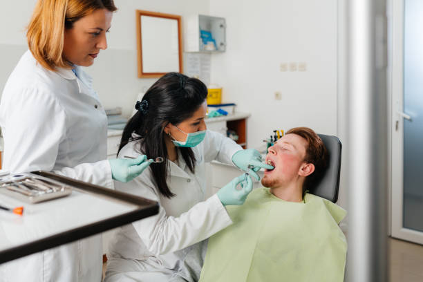 Best Weekend Emergency Dentist in Newtown Grant, PA
